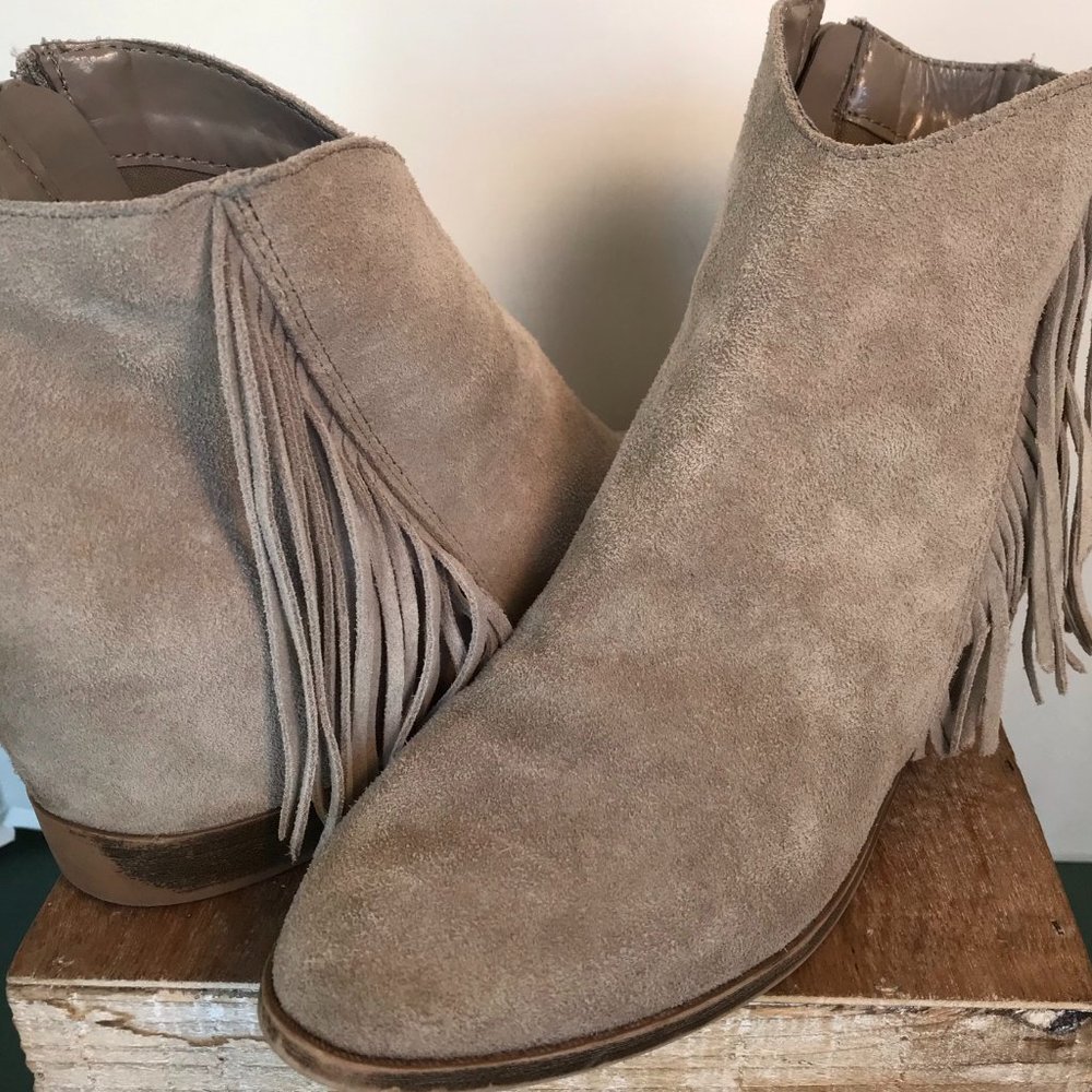 Mudd Beige Leather Fringe Wedge Ankle Boots